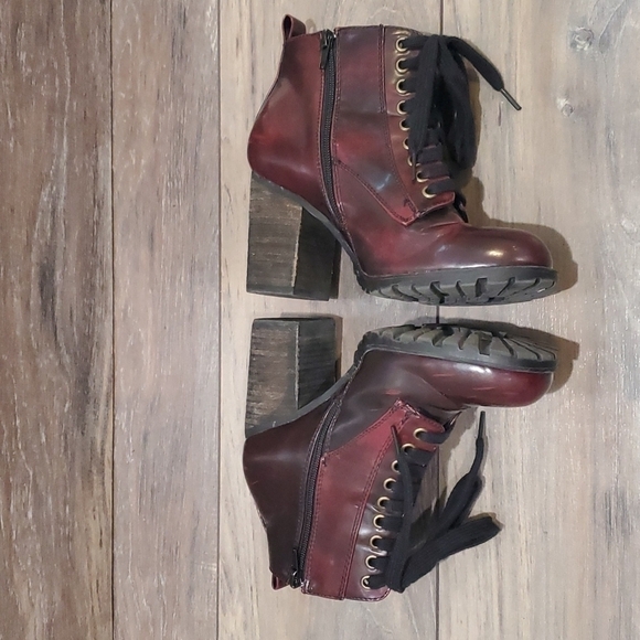 Steve Madden Womens Burgundy Andie Lace Up Y2K Chunky boots shoes sz 8 - Picture 4 of 12